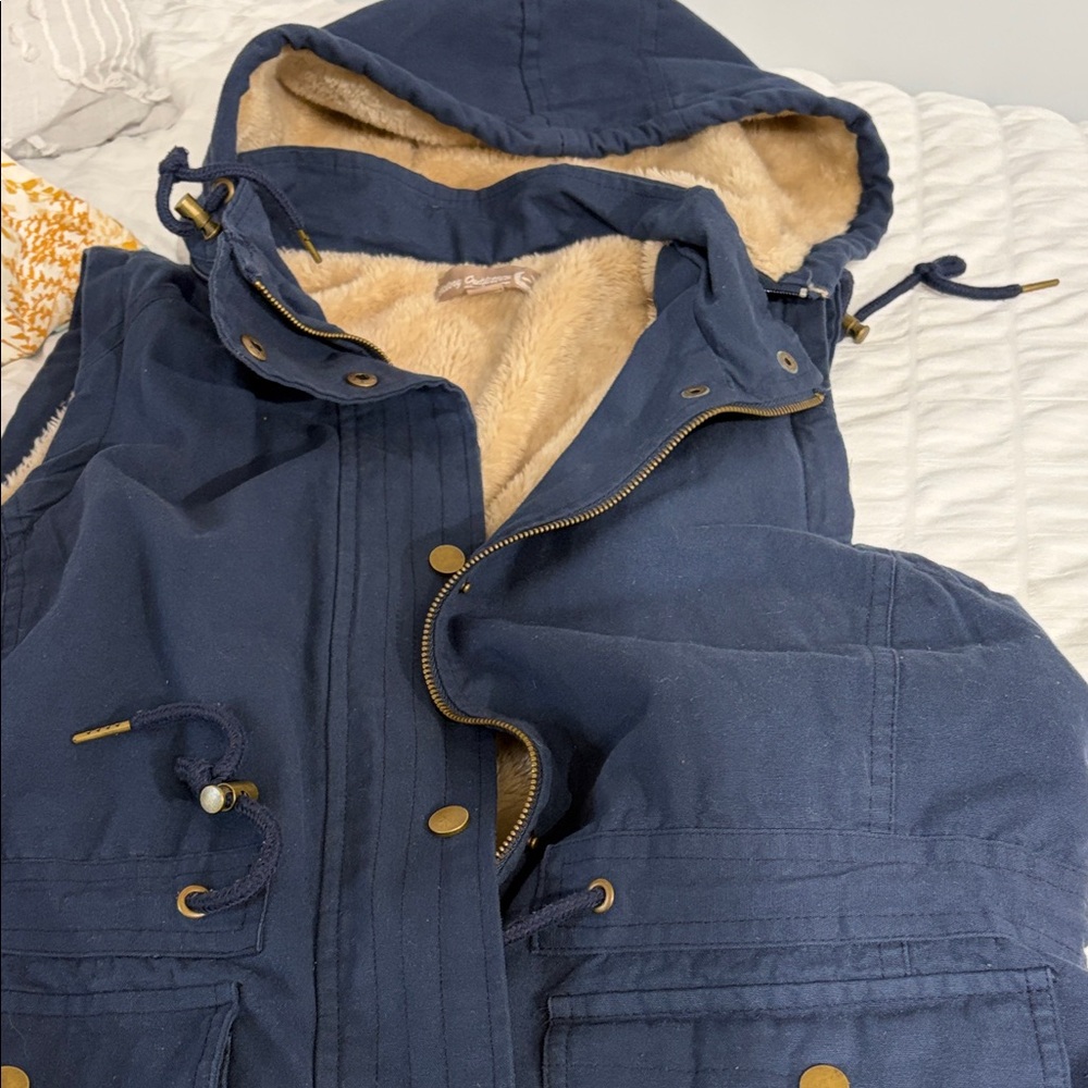 Cozy Navy Hooded Vest for Women